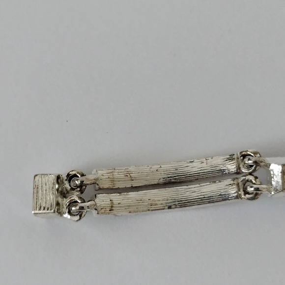 Napier Silver Tone Multiple Rhinestones Link Bracelet - Picture 6 of 8